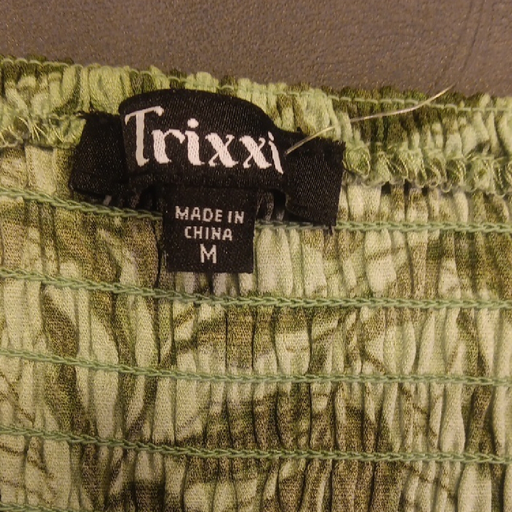NEW! Trixxi Green Leafy Tie Front Flowy Mini Dress With Tiered Skirt - Picture 7 of 12